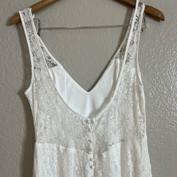 Beloved Eternity White Lace Sleeveless Backless Maxi Dress - Picture 5 of 10